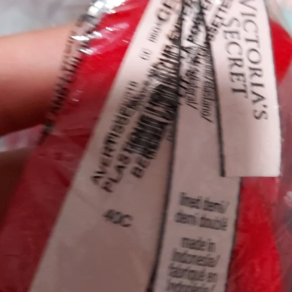 Victoria secret Bra size 40C NWT - Picture 10 of 10